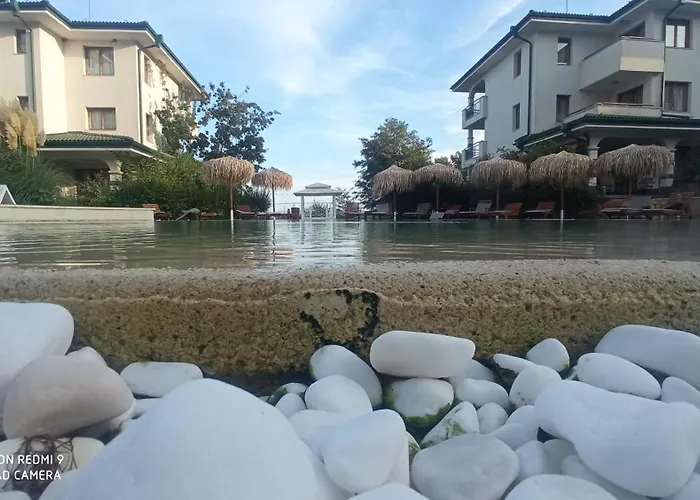 Апартаменты Emerald & Spa,studio Ikat310 Равда