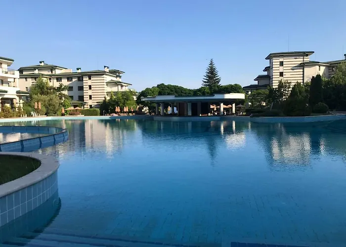 Апартаменты Emerald & Spa,studio Ikat310