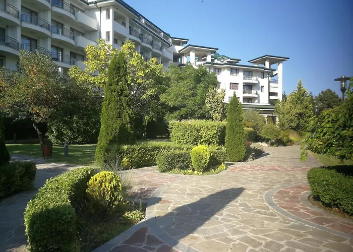 Emerald & Spa,studio Ikat310 Апартаменты *