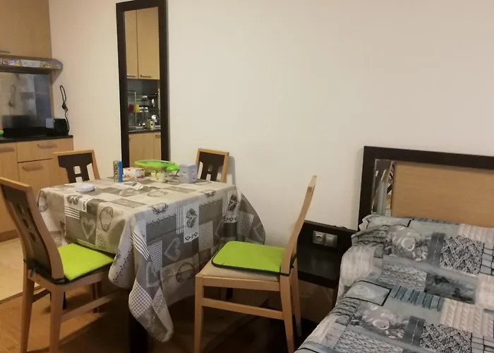 Emerald & Spa,studio Ikat310 Апартаменты *