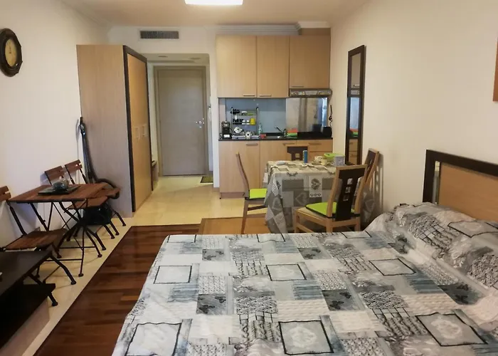 Апартаменты Emerald & Spa,studio Ikat310